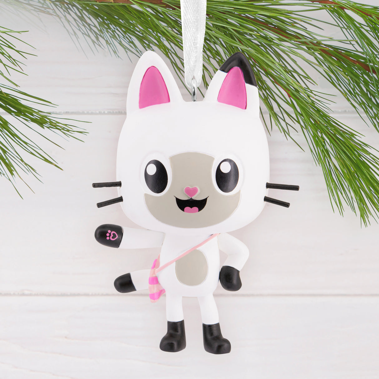 Hallmark Christmas Ornament (Gabby's Dollhouse Pandy Paws)