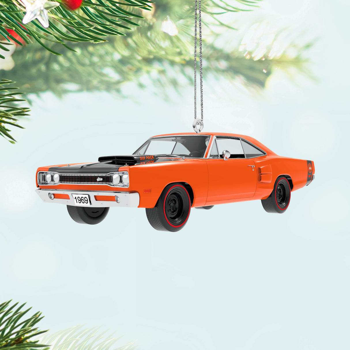 Hallmark Keepsake Christmas Ornament (Classic American Cars 1969 Dodge Super Bee Six Pack 2025, Metal)