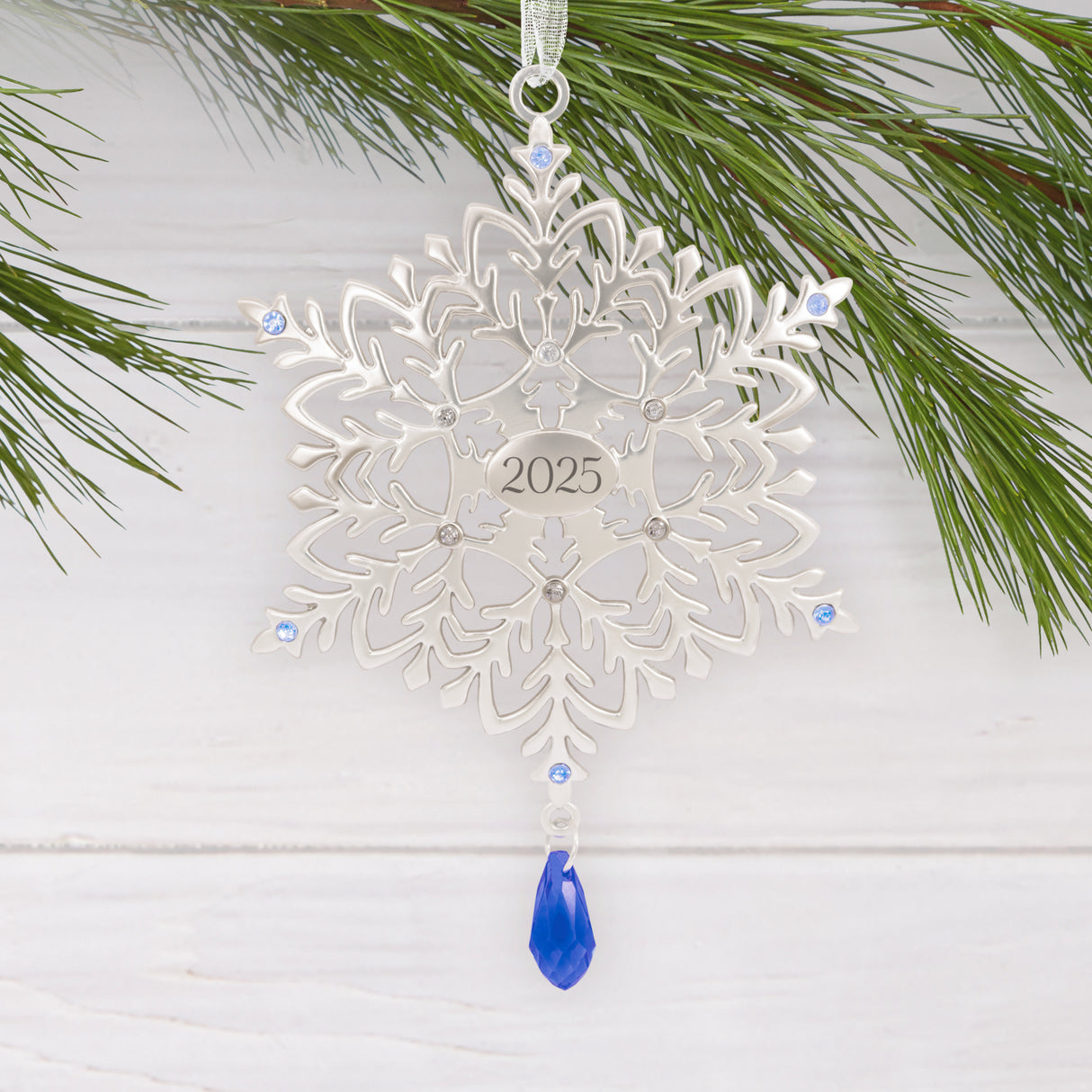Hallmark Christmas Ornament (Snowflake 2025, Metal)
