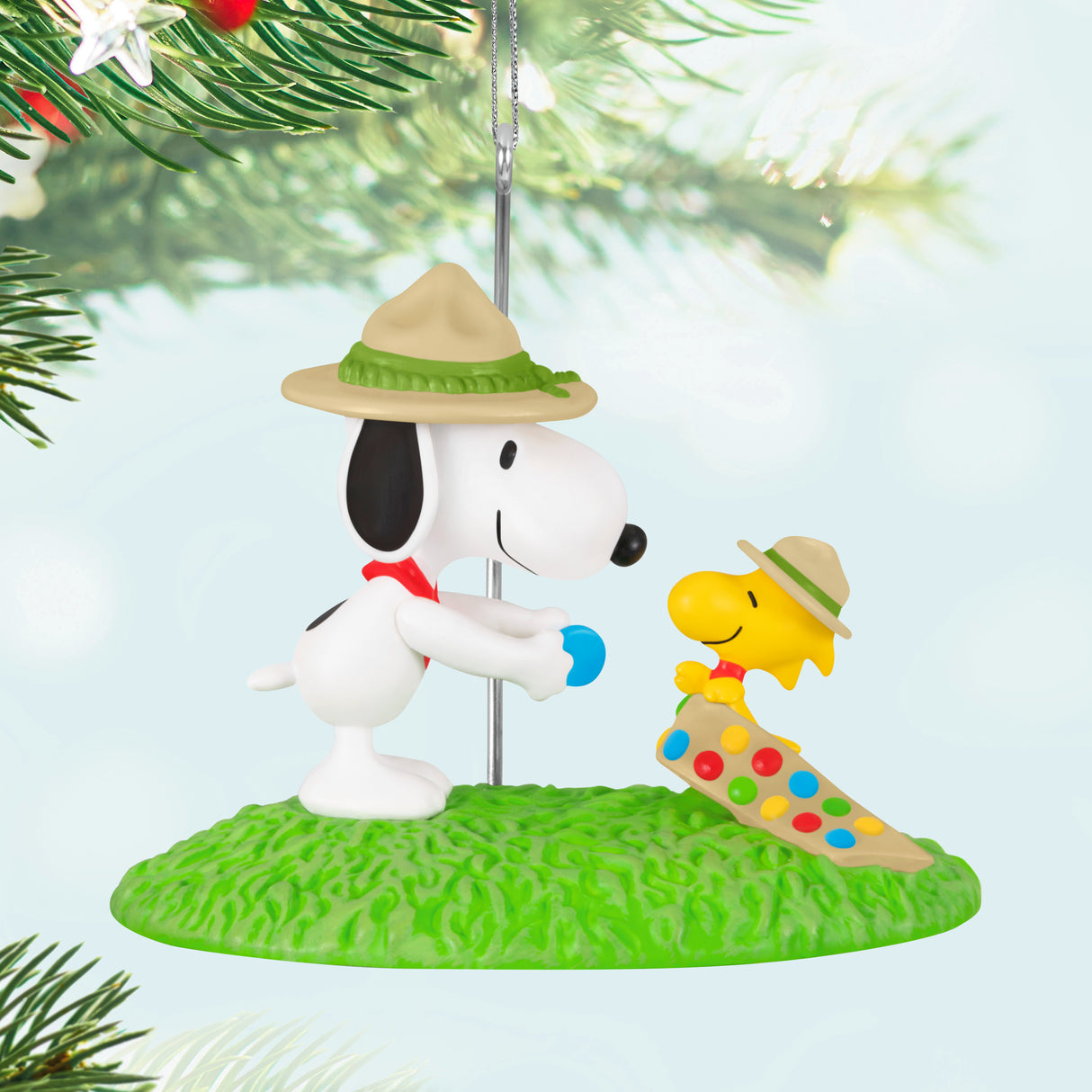 Hallmark Keepsake Christmas Ornament (The Peanuts Gang Merit Badge Ceremony)
