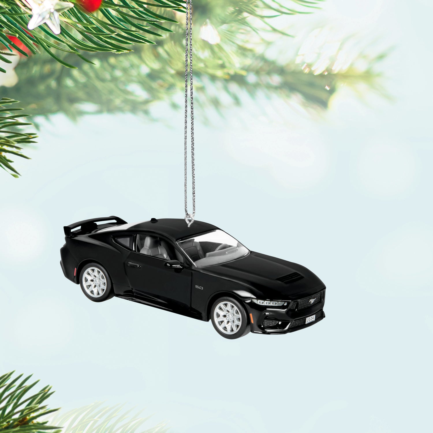 Keepsake Christmas Ornament 2024, 2024 Ford Mustang GT, Metal, Gifts f