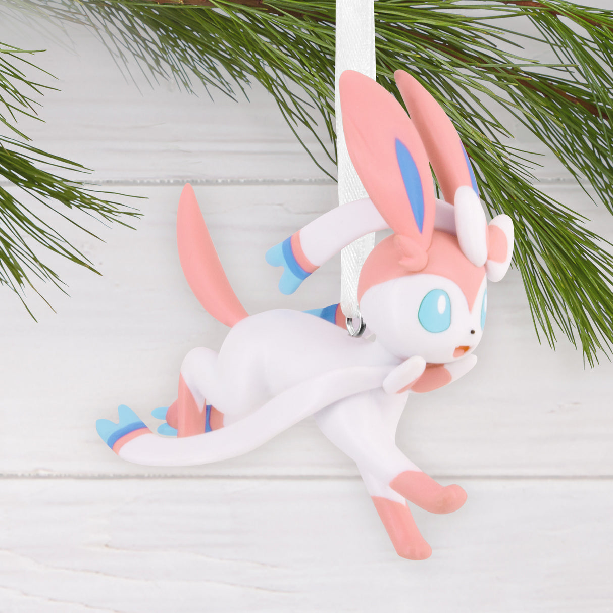 Hallmark Christmas Ornament (Pokémon Sylveon)