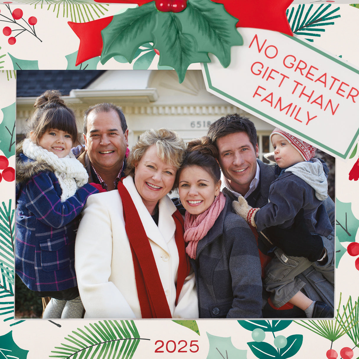 Hallmark Keepsake Christmas Ornament (The Gift of Family 2025 Photo Frame)