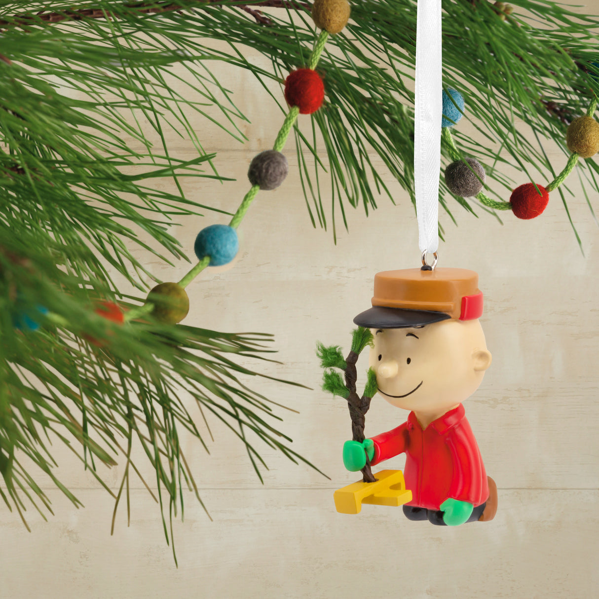 Peanuts Charlie Brown Kneeling With Tree Christmas Ornament