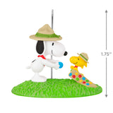 Hallmark Keepsake Christmas Ornament (The Peanuts Gang Merit Badge Ceremony)
