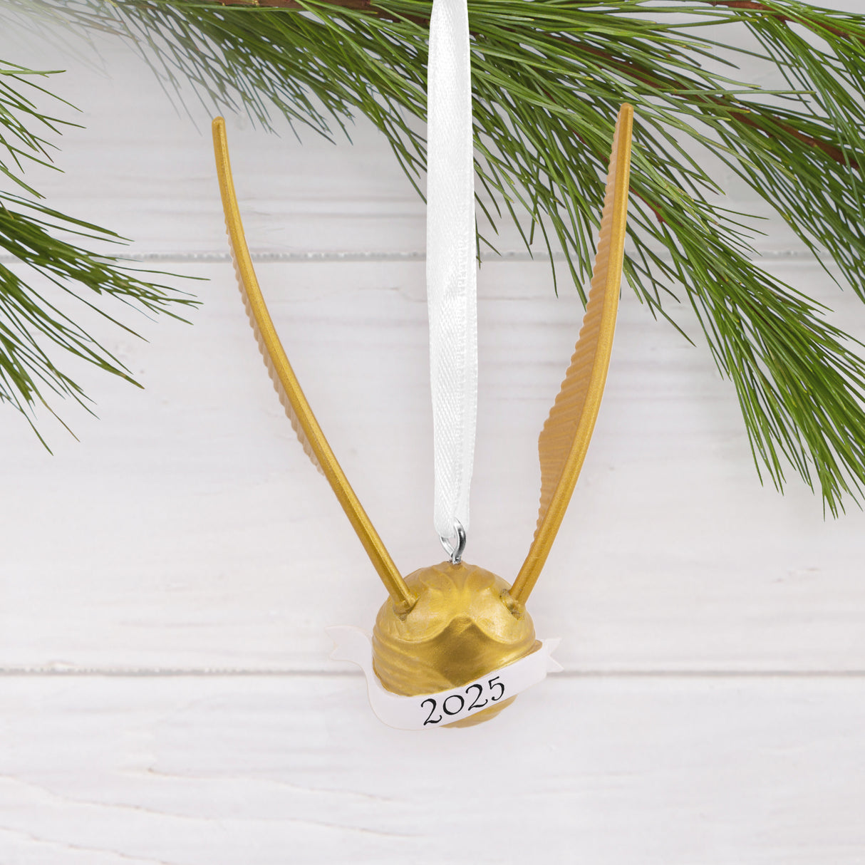 Hallmark Christmas Ornament (Harry Potter Golden Snitch 2025)