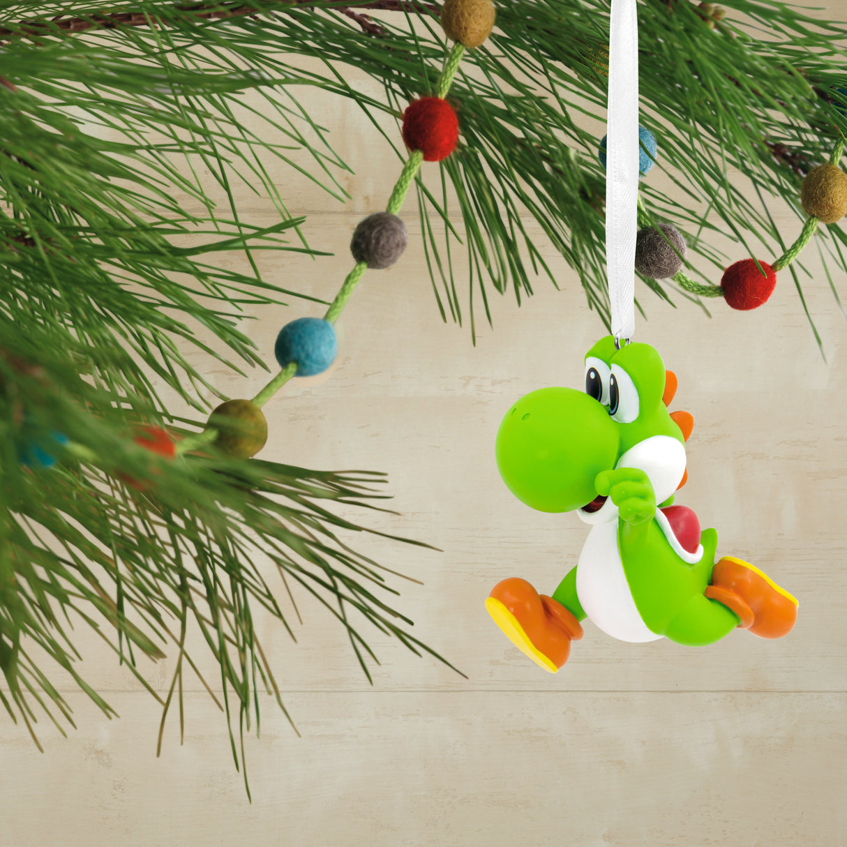 Nintendo Super Mario Yoshi Christmas Ornament